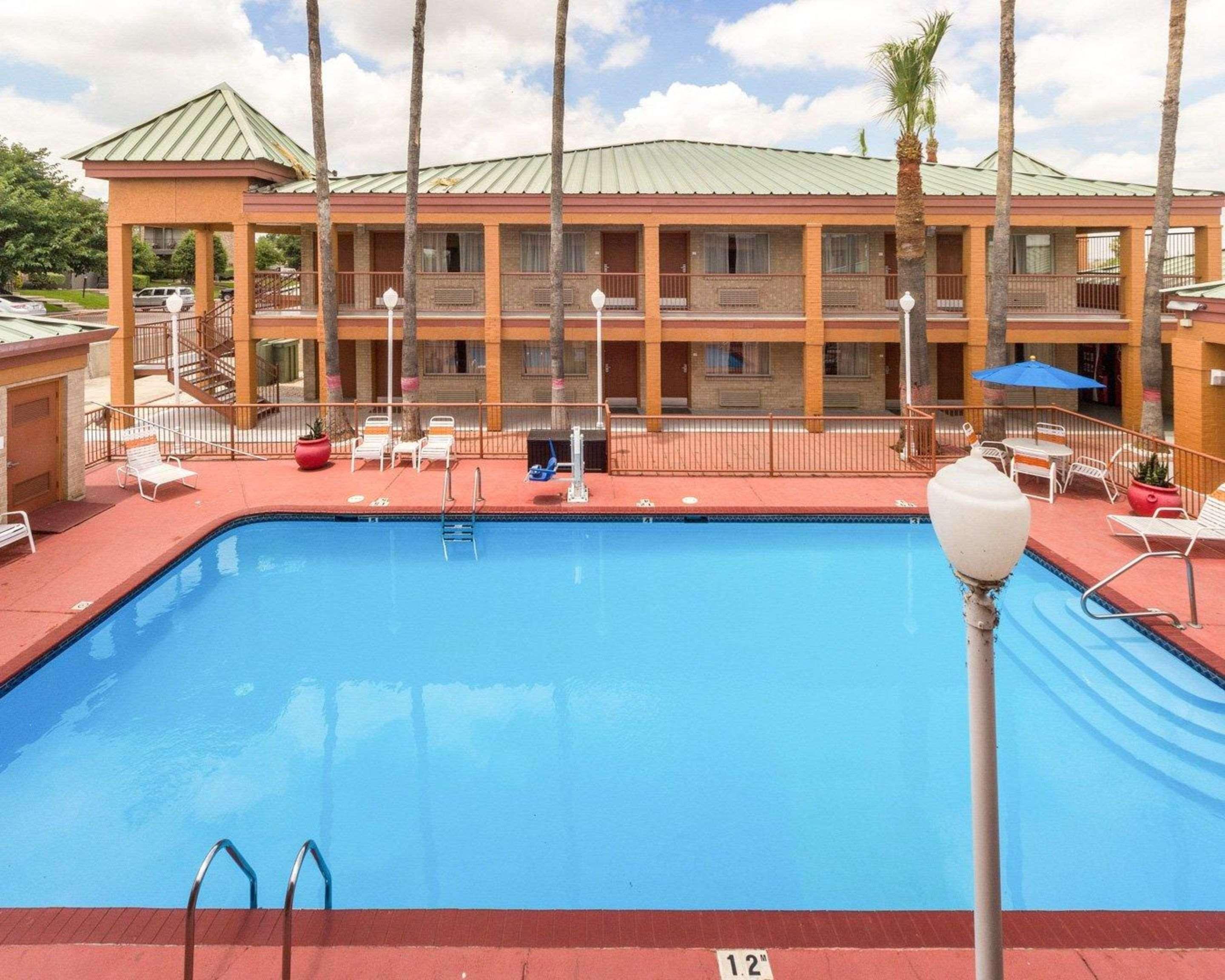 Econo Lodge Inn&Suites Eagle Pass Exterior foto