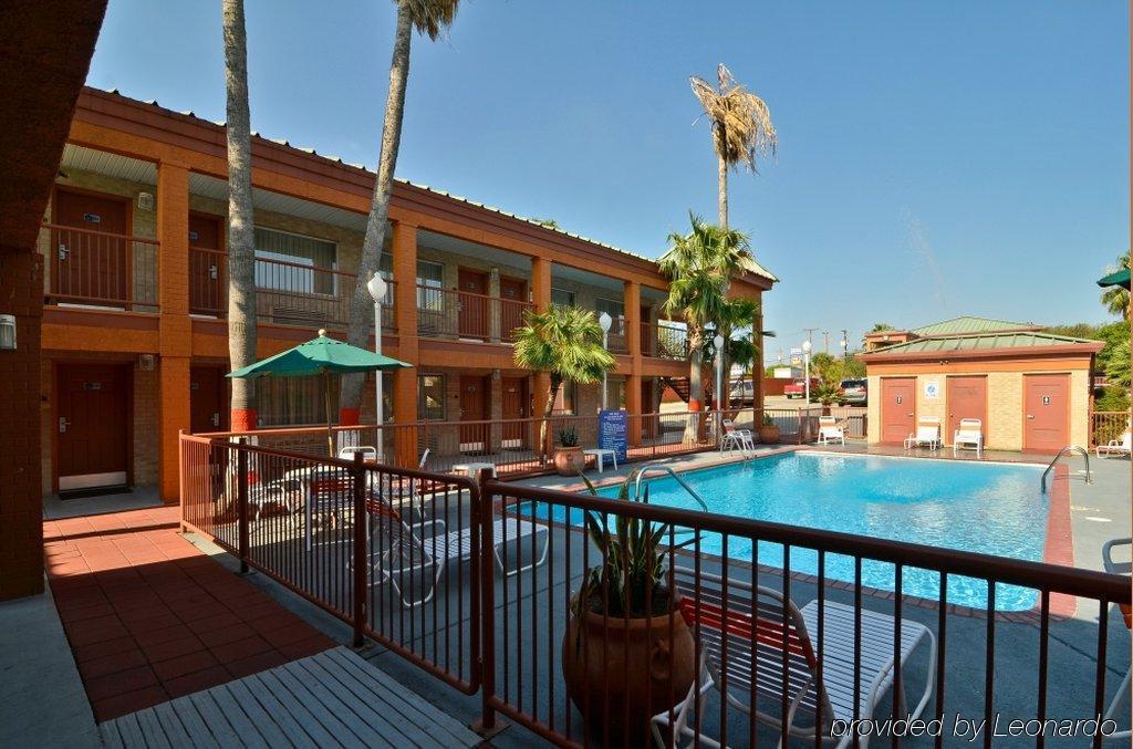 Econo Lodge Inn&Suites Eagle Pass Exterior foto