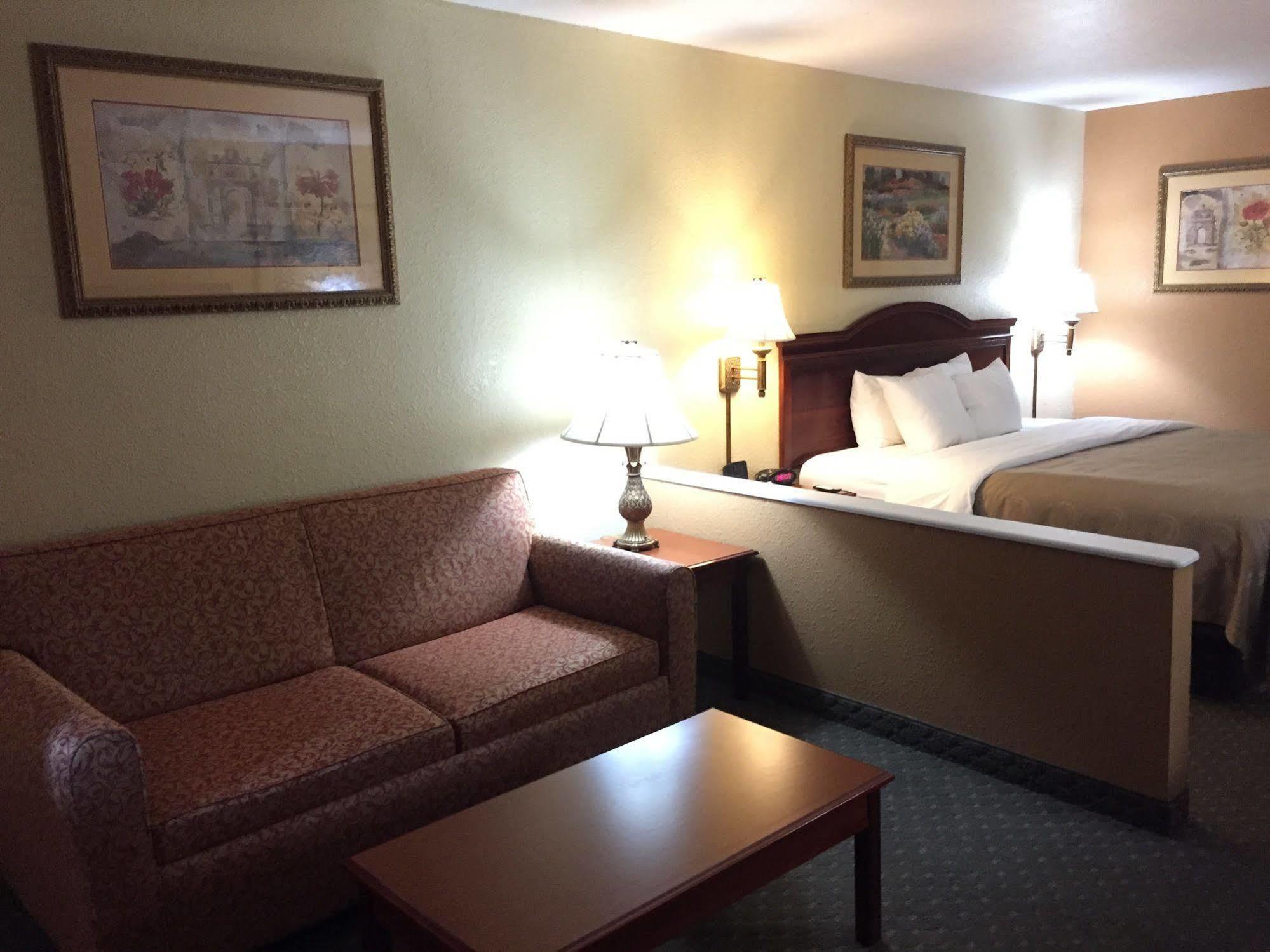 Econo Lodge Inn&Suites Eagle Pass Exterior foto